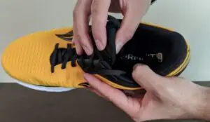how to use shoe tongue pads