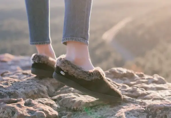 features of outdoor slippers