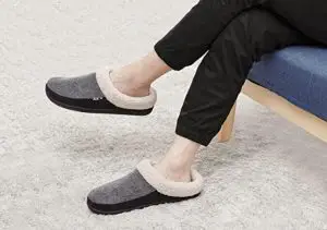 Best Men’s Clog Slippers Fuzzy House Shoes